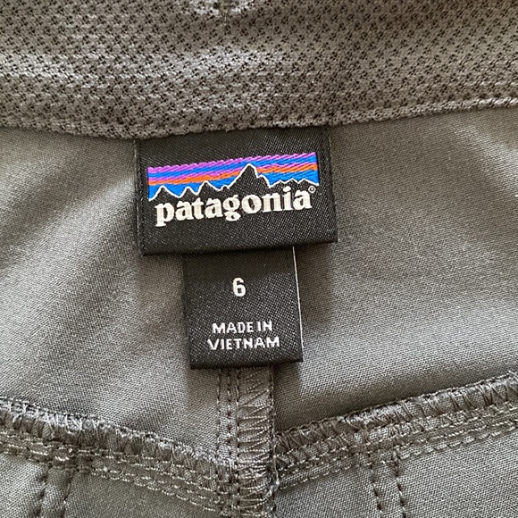 Patagonia Shorts Size 6 - Picture 2 of 4